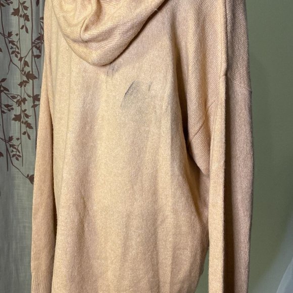 Calvin Klein sweater - Picture 3 of 4